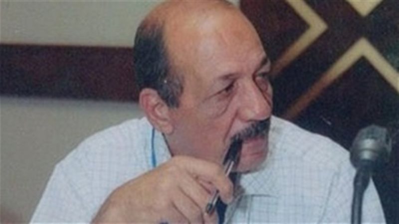  القيادي العمالي