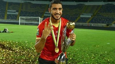 بعد التتويج بالعاشرة.. ثلاثي الأهلي يعادل رقم شادي والزئبقي ومتعب والجوكر