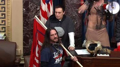 صدور أول حكم على أحد المتهمين باقتحام الكونجرس.. تعرف على العقوبة