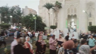 صلاة عيد الأضحى من مسجد المرسي أبو العباس بالإسكندرية | فيديو