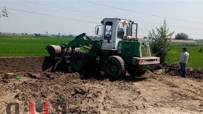 إزالة سور على 500 متر بقرية الهيصمية مركز فاقوس فى الشرقية