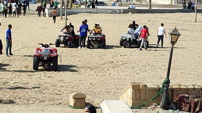 تأجير الخيول والبيتش باجي.. مظاهر احتفالات البورسعيدية بأول أيام عيد الأضحي | فيديو