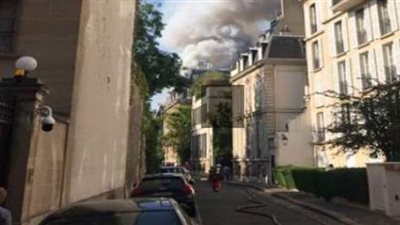 حريق ضخم بالقرب من مقر رئيس الحكومة الفرنسية