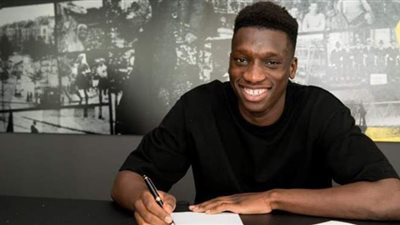 مصنع النجوم.. دورتموند يضم موهبة أوروبية جديدة