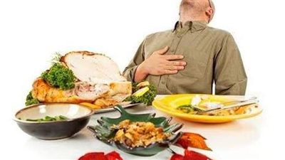 بث مباشر.. أستاذ جهاز هضمي يكشف اسوأ عادة غذائية تسبب حرقة المعدة