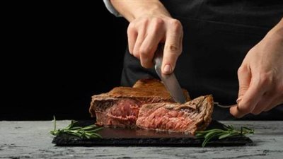 كيف يمكن تناول اللحوم بطريقة صحية؟ معهد التغذية يجيب