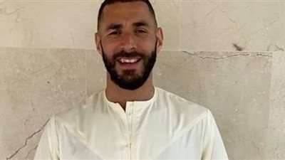 بنزيما وبوجبا يهنئان المسلمين بعيد الأضحى