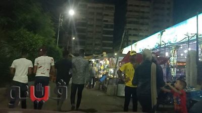بث مباشر.. توافد الأهالي والأطفال على الملاهي الشعبية في المنصورة