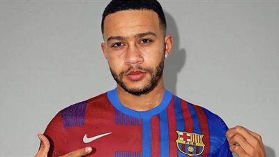 ديباي ينتظم في تدريبات برشلونة غدا.. وهذا موعد مؤتمر تقديم اللاعب