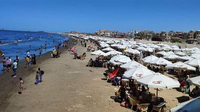 بث مباشر.. شاطئ بورسعيد كامل العدد في ثاني أيام عيد الأضحى المبارك