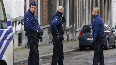 الشرطة اليونانية تطلق الغاز لتفريق المحتجين على التطعيم الإلزامي ضد كورونا