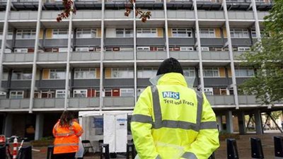 بريطانيا تقرر زيادة رواتب الأطباء