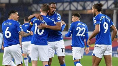 قرار من زوجته وهذا هو مصيره.. تطورات مثيرة بقضية لاعب إيفرتون المتهم بجرائم جنسية مع أطفال