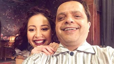 «رعب كوميدي».. قصة فيلم الإنس والنمس أحدث أعمال محمد هنيدي ومنة شلبي | فيديو