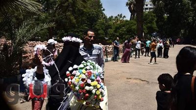 لليوم الثالث.. فرحة العيد متكملش إلا في حديقة الحيوان.. فيديو وصور