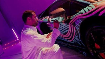 استخدام السيارات فى دمج الفن مع التكنولوجيا