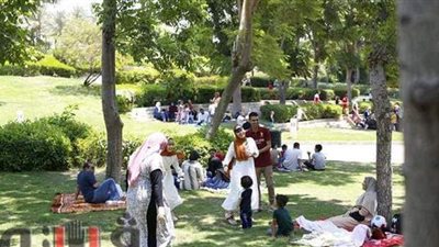 احتفال المواطنين بثالث أيام عيد الأضحى.. إقبال كثيف على حديقة الحيوان.. الأهالي يفترشون أراضي حديقة الأزهر.. وإقبال متوسط على شواطئ الإسكندرية