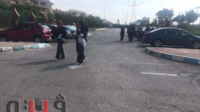 الحزن يسيطرعلى أسرة الراحل كامل البيطار في جنازته.. فيديو وصور