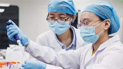 نهاية كورونا.. خبير يتنبأ بموعد عودة الحياة الطبيعية