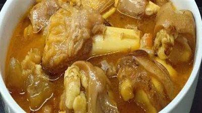 طريقة عمل الكوارع المسلوقة وبالصلصة