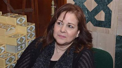 دلال عبد العزيز تتصدر تويتر بعد شائعة وفاتها.. ومغردون: ربنا يشفيها
