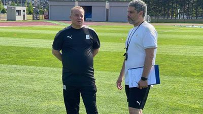 طوكيو 2020| غريب يحتفظ بخماسي الدفاع فى مواجهة الأرجنتين