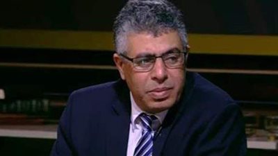 بعد إعلان وقف طبع 3 صحف حكومية يومية.. لماذا تختفي الصحافة هنا..وتزدهر هناك؟.. عماد الدين حسين: يجب أن نضع التجربة الهندية في الاعتبار