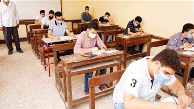 بث مباشر.. طلاب الثانوية يشتكون من صعوبة الفيزياء أمام لجنة حدائق القبة