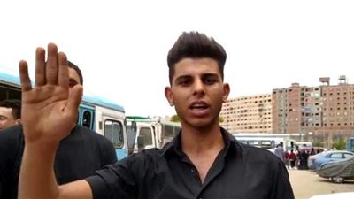 طالب عن امتحان الفيزياء: أنا إيه اللي دخلني ثانوية عامة؟ | فيديو