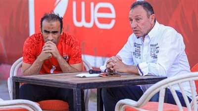 الخطيب يحضر مران الأهلي ويعقد جلسة مع اللاعبين