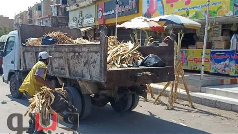 جانب من أعمال رفع
