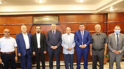 عمال البتروكيماويات بفلسطين لـ