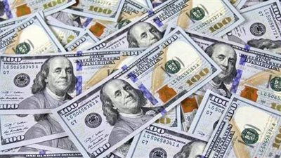 ربع مليون دولار.. جائزة يانصيب تغير حياة بريطانية تعمل بتوصيل الطعام