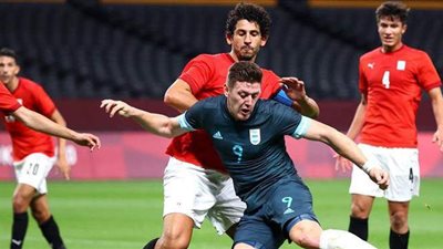 مصر تخسر أمام الأرجنتين .. شوقي غريب: حذرت اللاعبين بين الشوطين من ضياع الفرص.. والفراعنة يحتلون المركز الأخير