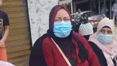 والدة طالبة ثانوية عامة بالمنصورة: عايزة بنتي تخرج على رجليها من اللجنة | فيديو