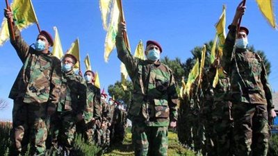 كاتب إسرائيلي: إيران تخاطر بأزمة الاضطرابات الداخلية من أجل حزب الله