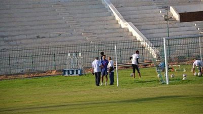 محمود صلاح يغادر مران المحلة مصابا قبل مباراة الزمالك | صور