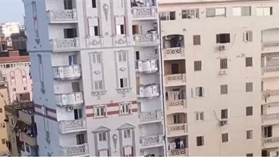 إزالة 11 دورا من العقار المائل بحي الجمارك في الإسكندرية