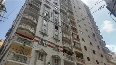 القبض على مالك ومقاول عقار الأنفوشي المائل بالإسكندرية