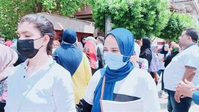 ٣٢ ألفا و٣٠٥ طلاب وطالبات بالثانوية العامة يؤدون امتحان الإنحليزي بالدقهلية