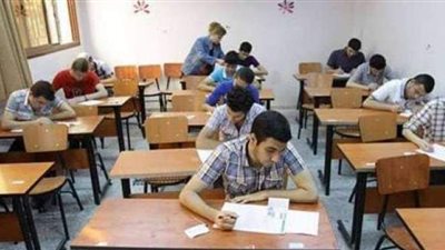 تداول امتحان اللغة الإنجليزية لطلاب الشعبة العلمية بالثانوية العامة