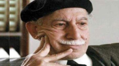 هل أثرت والدة توفيق الحكيم المؤمنة بالجن في شخصيته.. ولماذا ندم آخر حياته على كتاباته