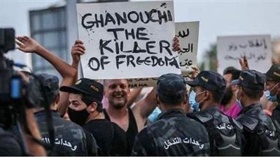 بعد انتقاده المستمر لمواقف عبير موسى.. الغنوشي على خطى الاعتصامات أمام البرلمان