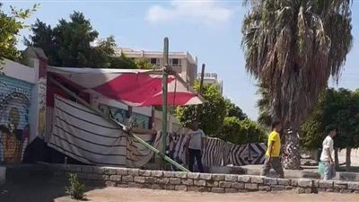 أبرز مشاهد أداء طلاب الثانوية العامة لامتحان الإنجليزي.. مراجعات نهائية قبل الدخول إلى اللجان.. والقلق يسيطر على الطلاب