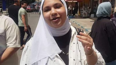 طالبة بمطروح عن امتحان الإنجليزي: 