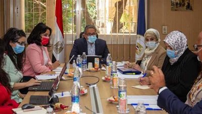 وزير السياحة والآثار يناقش آخر مستجدات الأعمال بمنظومة التحول الرقمي