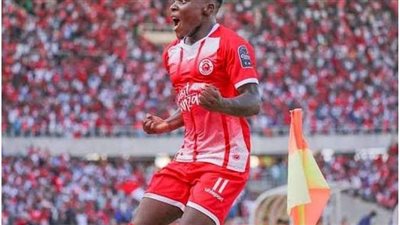 جناح سيمبا يرفض كايزر تشيفز من أجل الأهلي