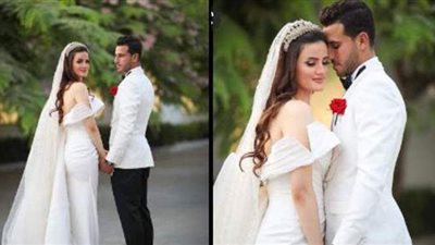 البيه طلع رومانسي.. فوتوسيشن أحضان وقبلات بين حمدي فتحي وزوجته | فيديو