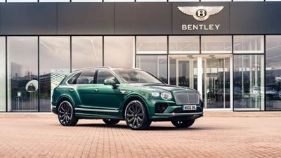 بنتلي بنتايجا تحصل على أول دفعة من عجلات ألياف الكربون