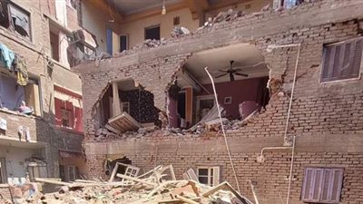 استخراج أول جثة من أسفل عقار الوراق المنهار